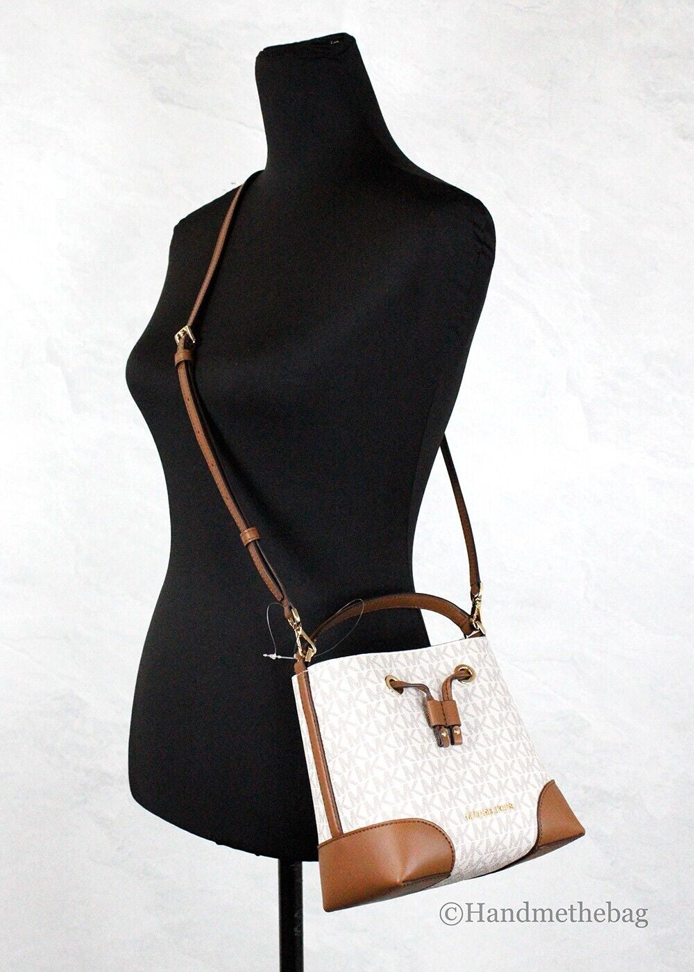 Michael Kors Mercer Small Vanilla Signature Leather Bucket Crossbody Bag-Designer For Days